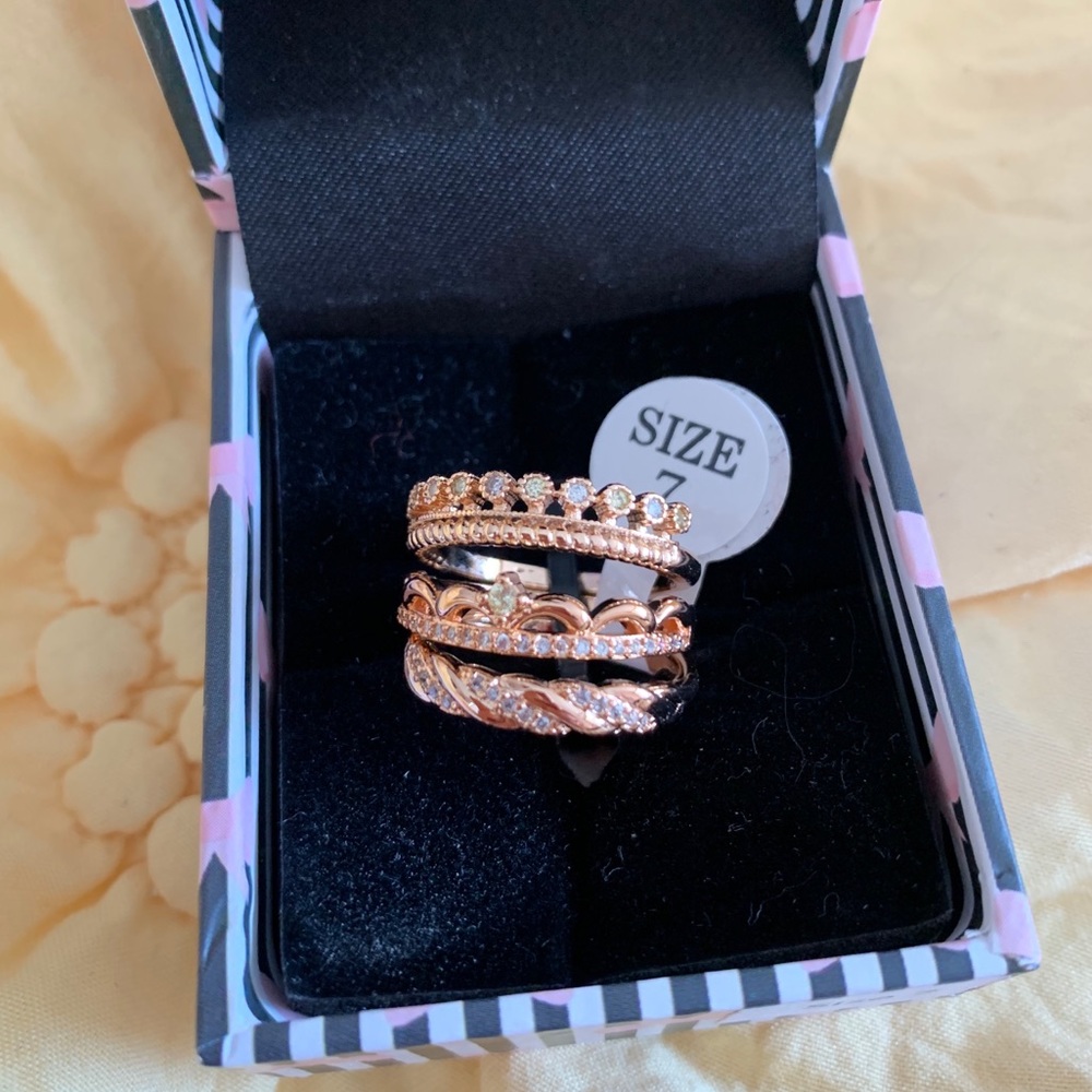 Set of 3, Size 7 gold plated rings